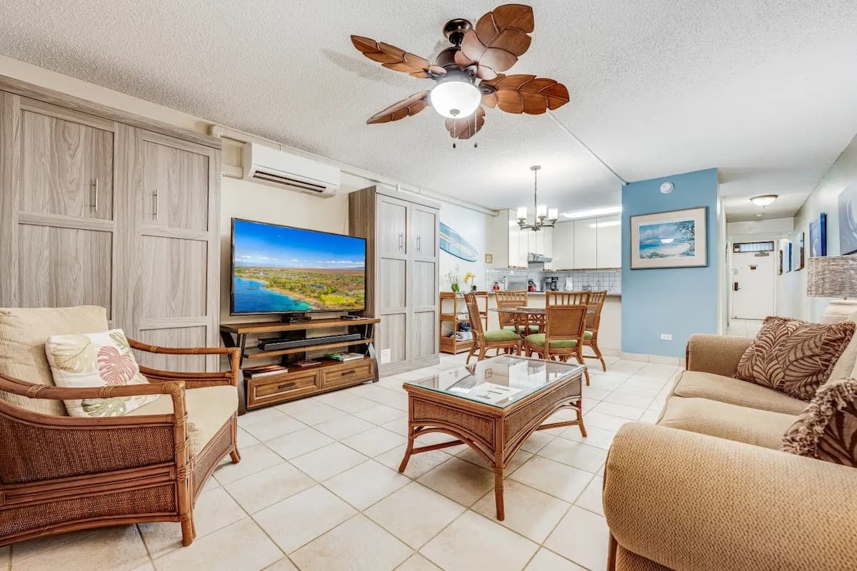 Condo in Kihei · ★4.83 · 1 bedroom · 3 beds · 2 private baths - Photo 3