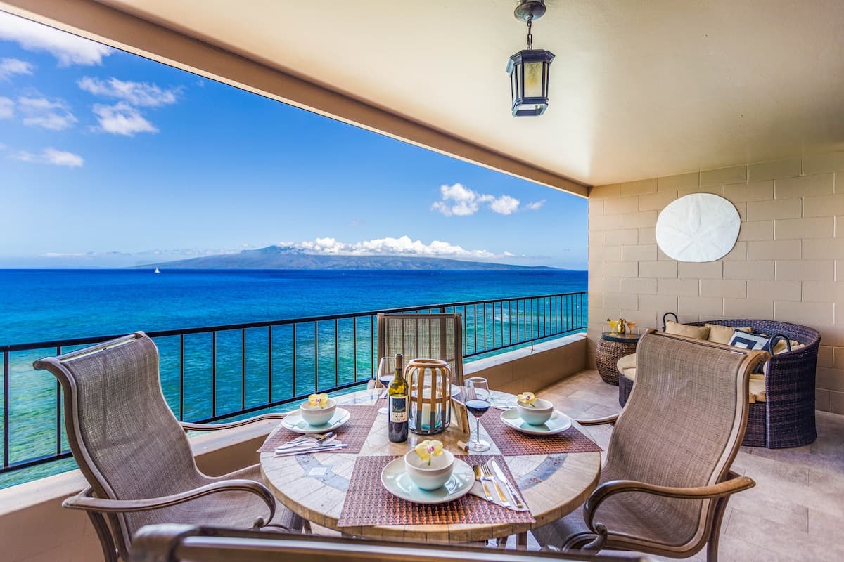 Condo in Lahaina · ★5.0 · 1 bedroom · 2 beds · 1 bath - Photo 1
