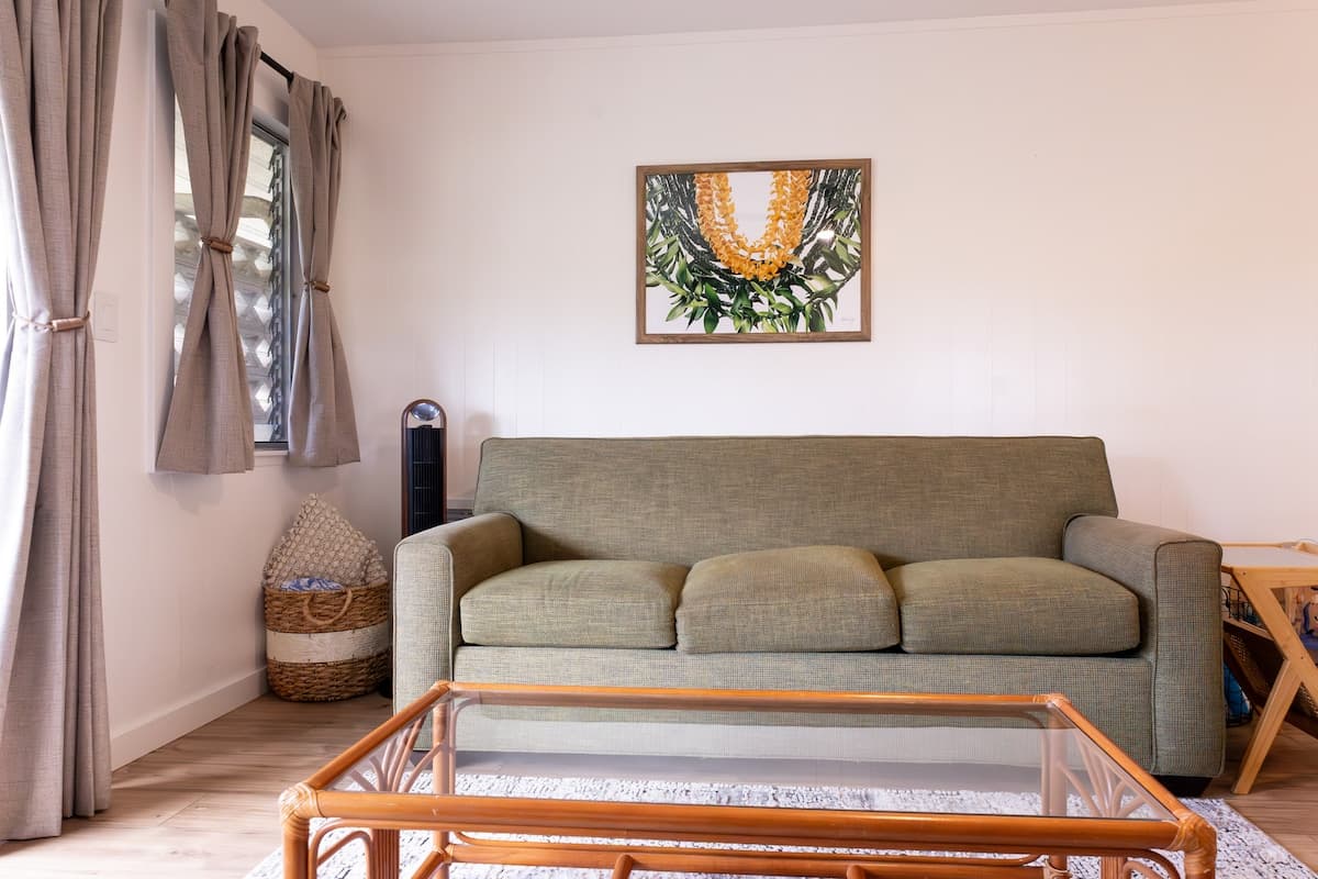 Ocean + Mountain + Pool View, Upgraded Condo - Photo 4