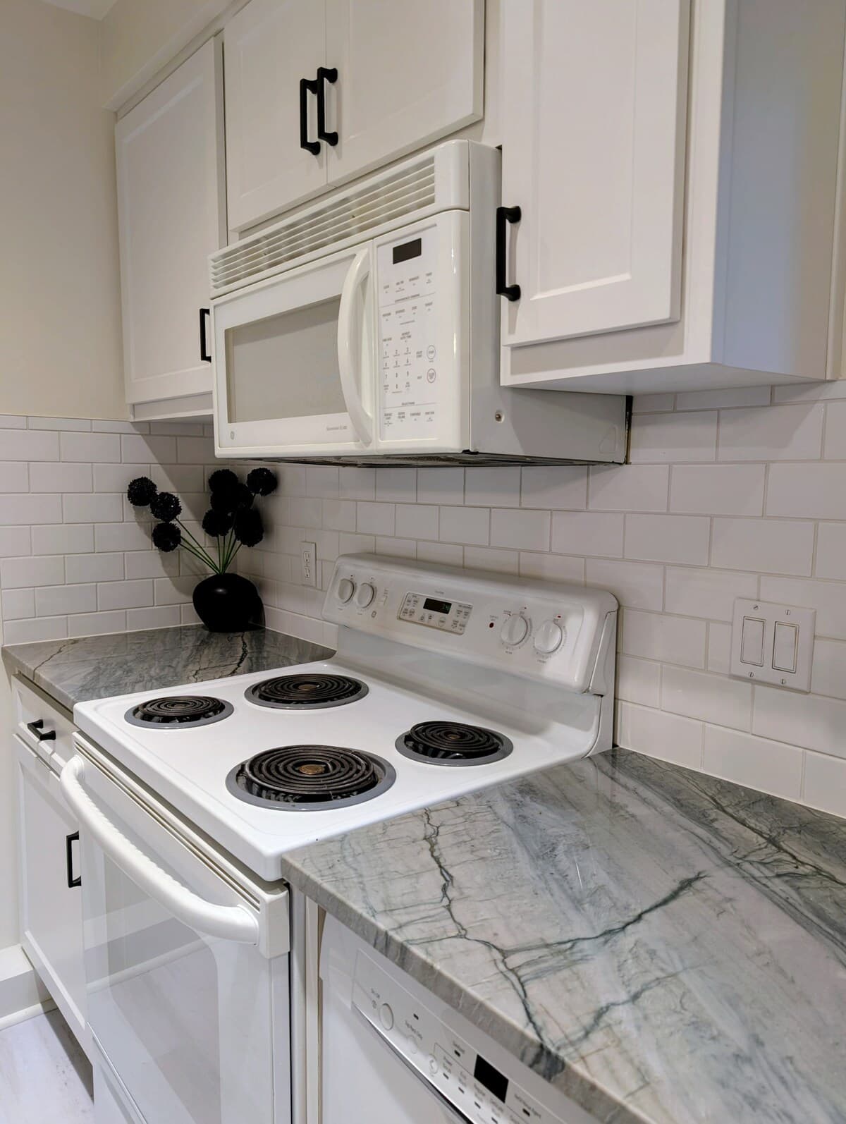 Condo in Incline Village · 2 bedrooms · 4 beds · 1.5 private baths - Photo 5
