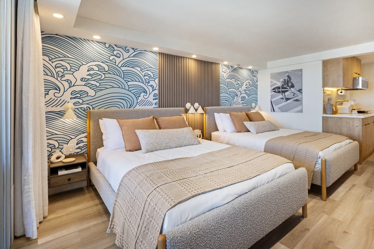 Condo in Honolulu · ★5.0 · 1 bedroom · 2 beds · 1 private bath - Photo 3