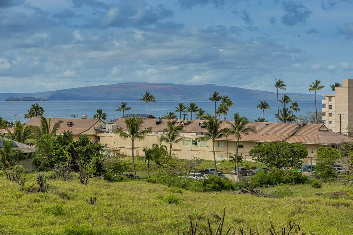 Condo in Kihei · ★5.0 · 1 bedroom · 2 beds · 1 private bath - Photo 5