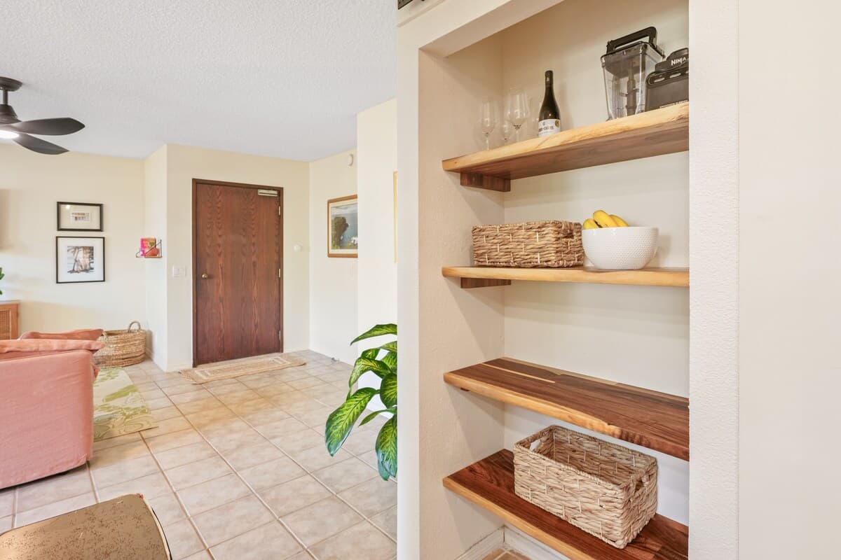 NEW island getaway w/AC, Pool, Hot Tub - Photo 4
