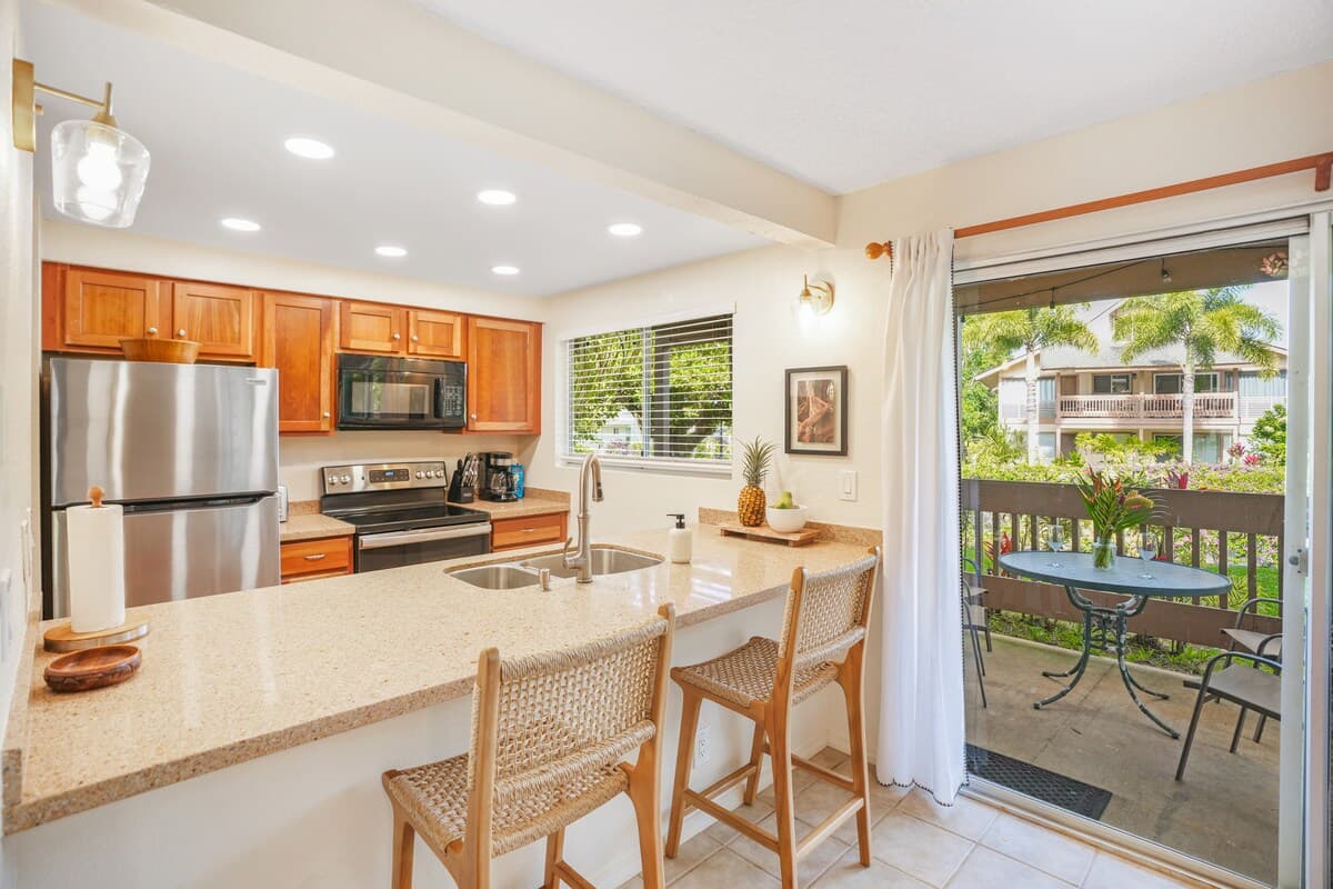 NEW island getaway w/AC, Pool, Hot Tub - Photo 5