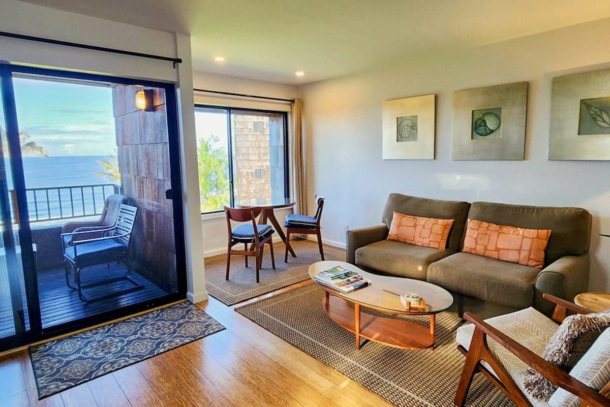 Condo in Princeville · ★4.84 · 1 bedroom · 2 beds · 1 shared bath - Photo 3