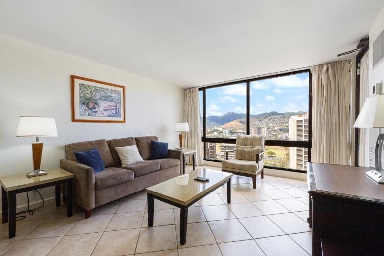 Brand New Listing Waikiki Condo Pool/Gym & Parking - Photo 5