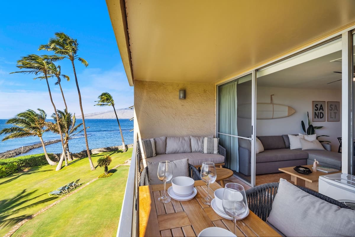 Condo in Kihei · ★4.82 · 2 bedrooms · 4 beds · 2 baths - Photo 5
