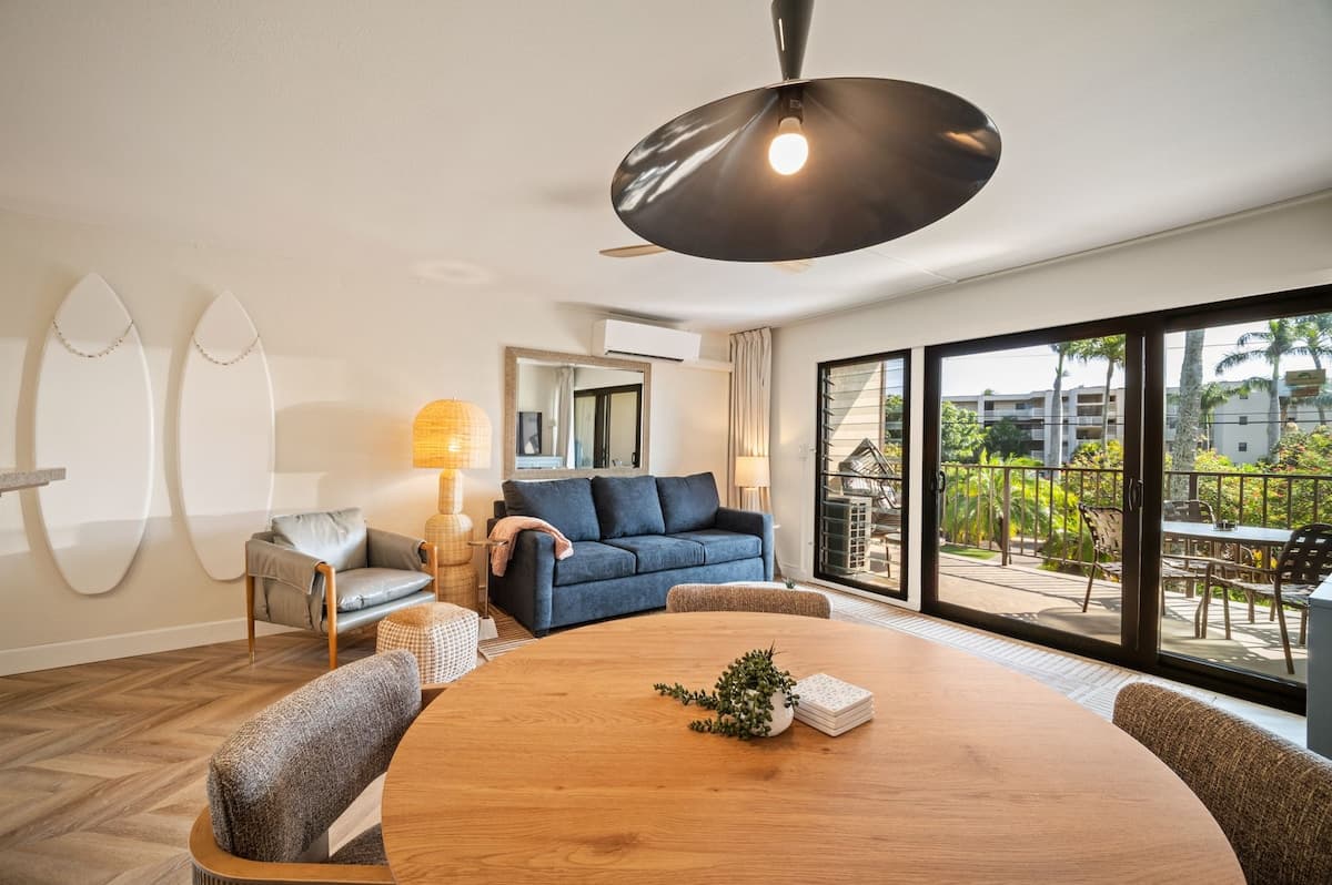 Modern Poipu condo, ocean views, AC, amenities! - Photo 4