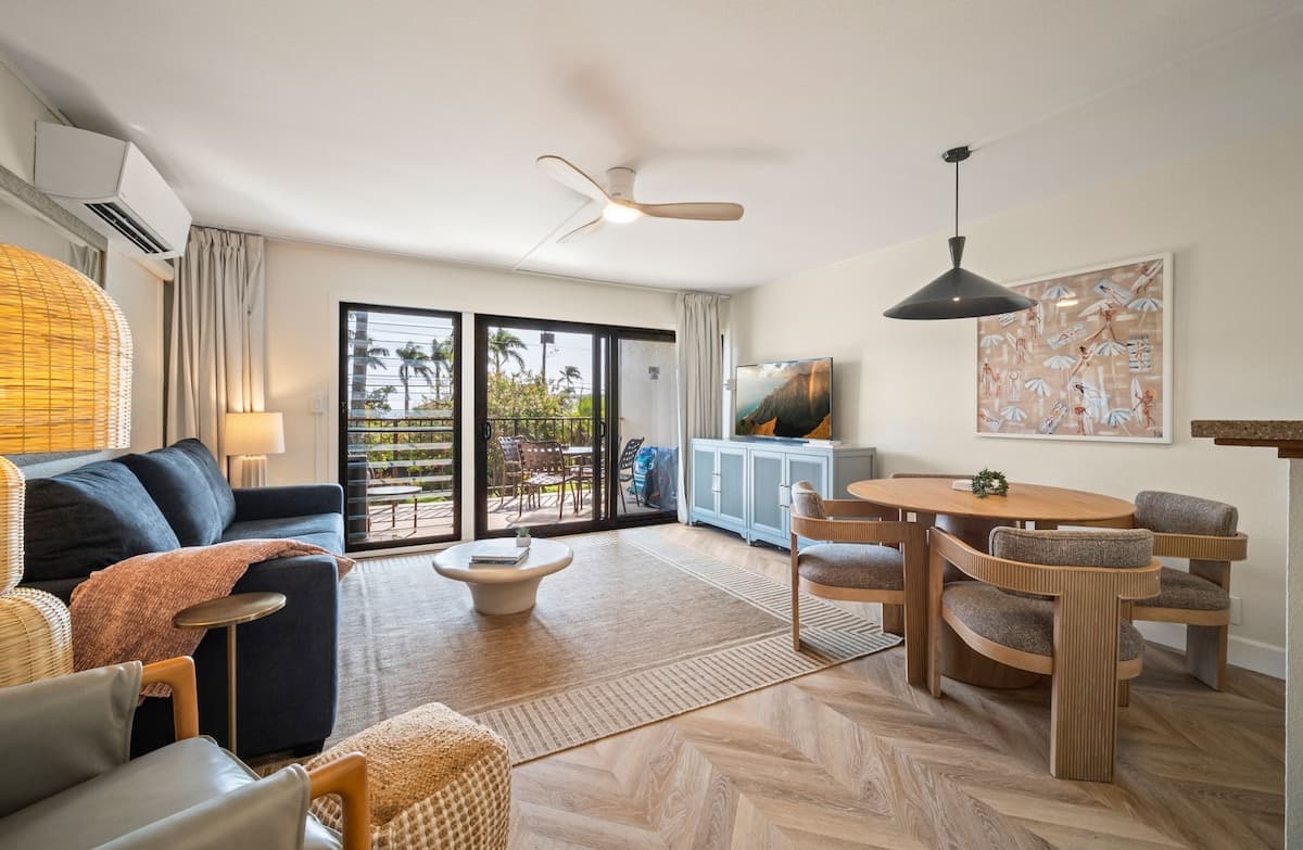 Modern Poipu condo, ocean views, AC, amenities! - Photo 2