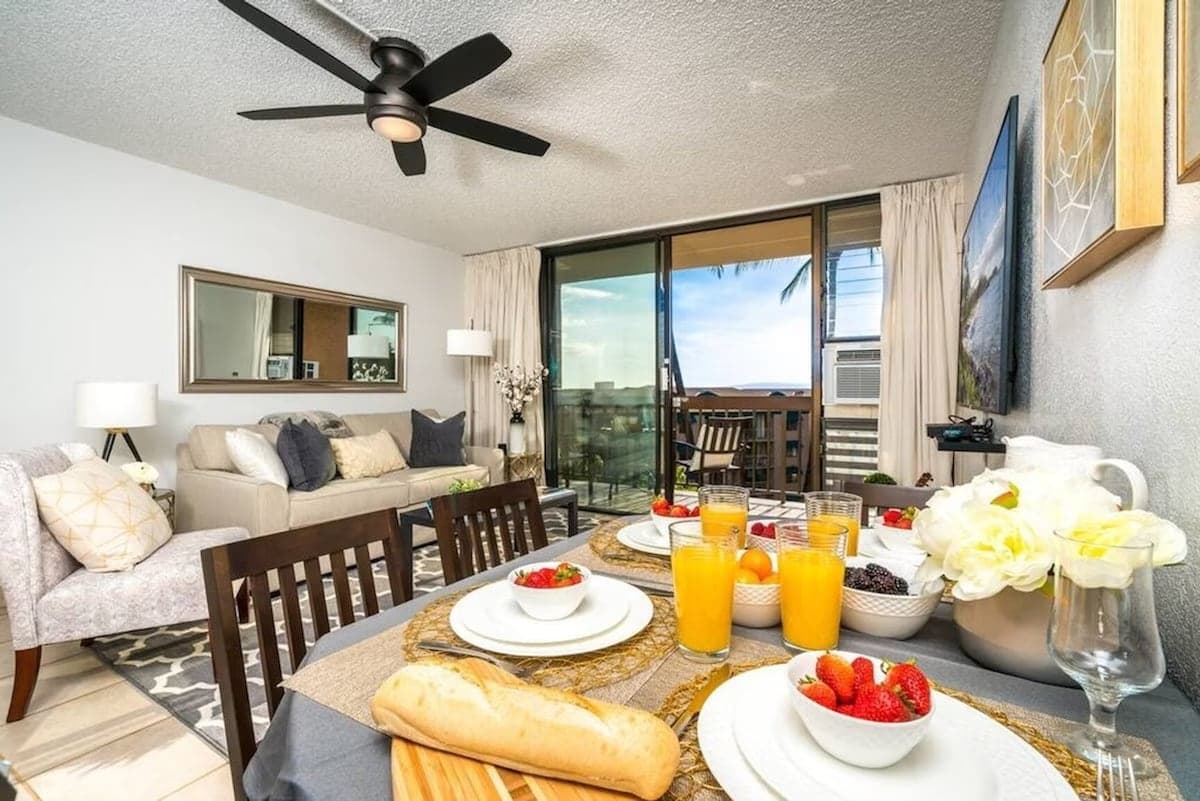Condo in Kihei · ★4.75 · 1 bedroom · 2 beds · 1 private bath - Photo 2