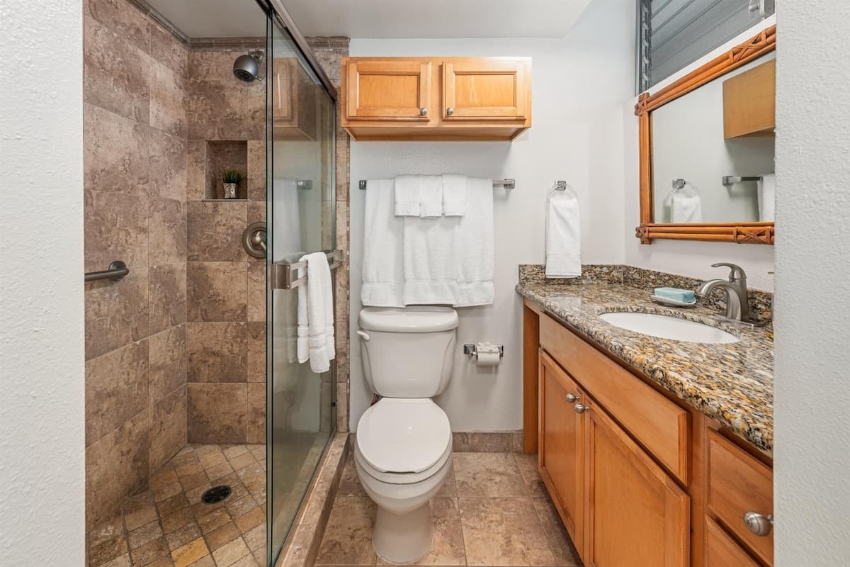 Royal Kahana+WasherDryer in Unit +Kitchen+AC - Photo 3