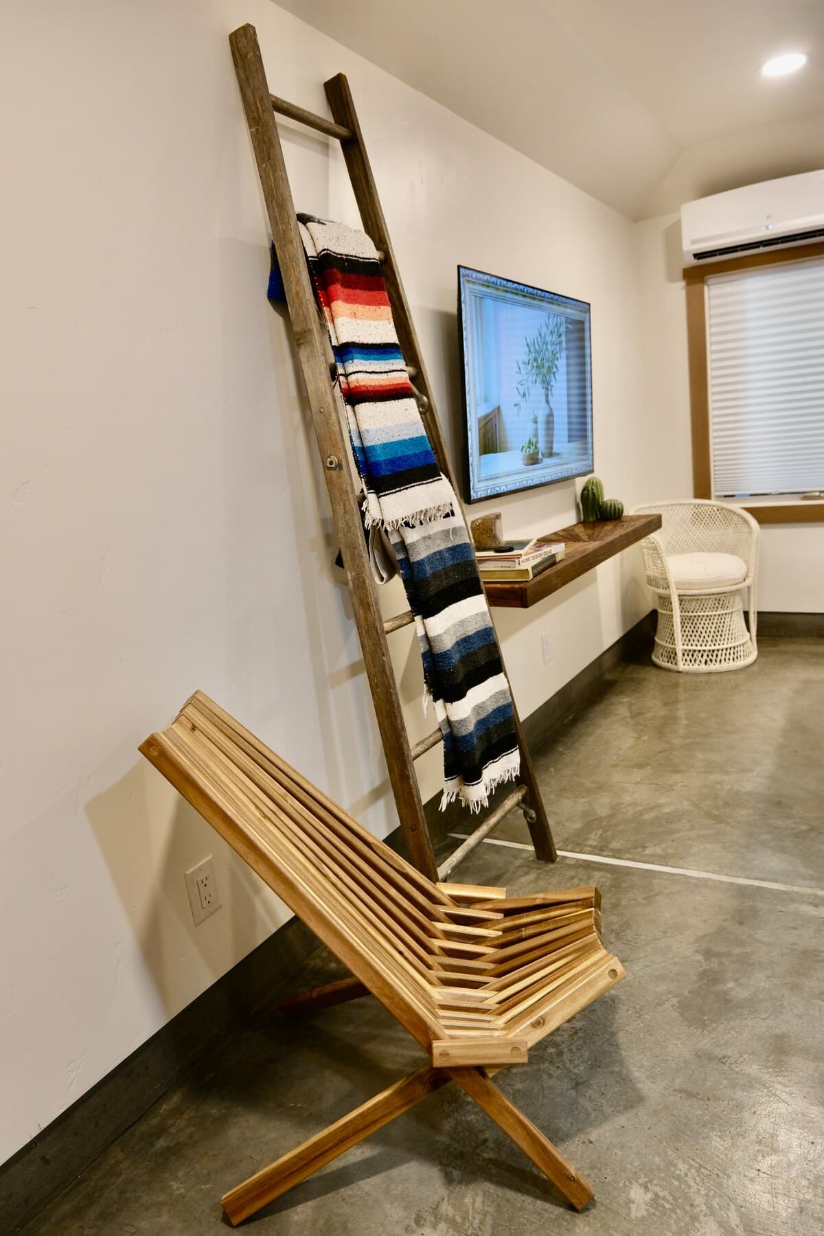 Casa Verde XL Private Downstairs Suite + Loft - Photo 3