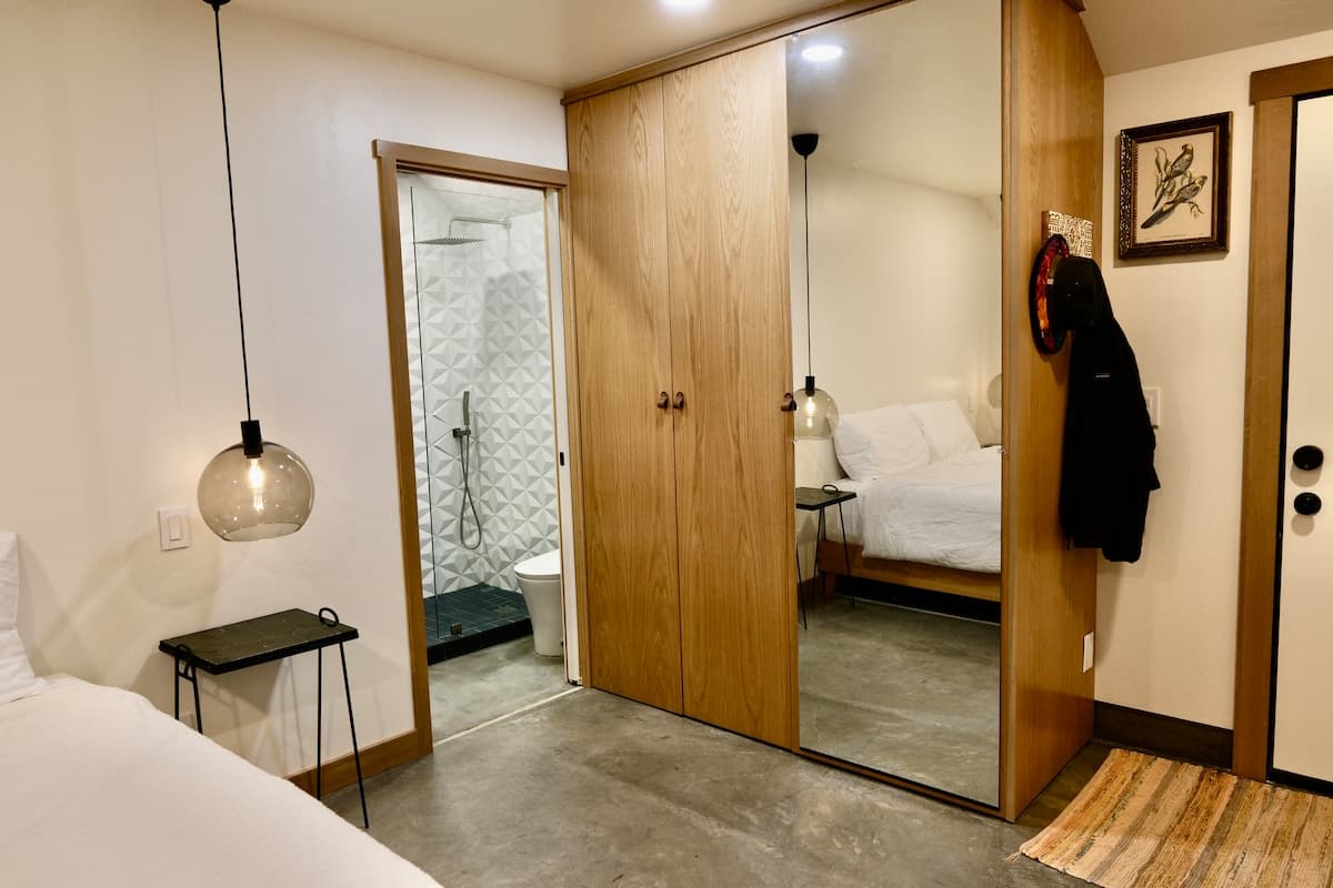 Casa Verde XL Private Downstairs Suite + Loft - Photo 4