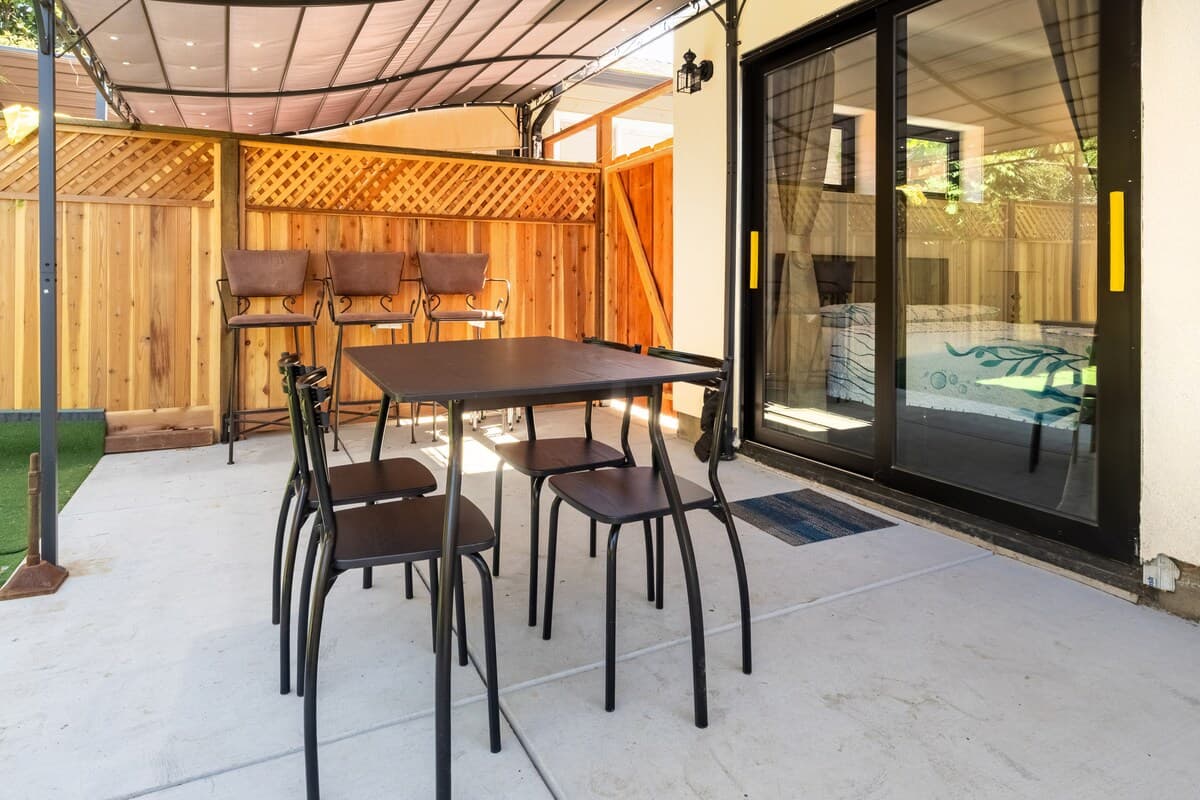 New Build w/ Mickey Bunk, 3 Baths, Garden - Photo 2
