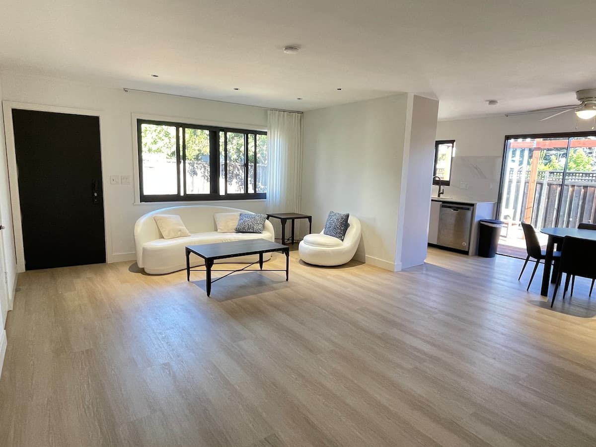 Modern Guesthouse with Private Backyard & Light - Photo 1
