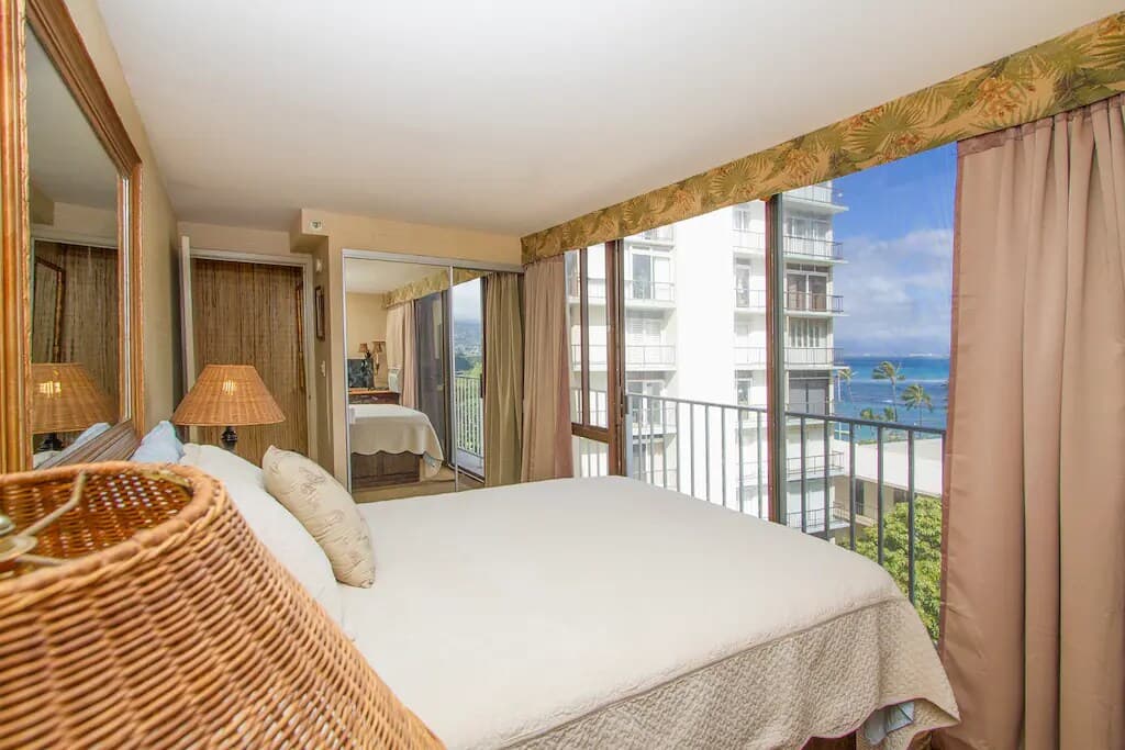 Hotel in Honolulu · ★4.6 · 2 bedrooms · 2 beds · 1 private bath - Photo 5
