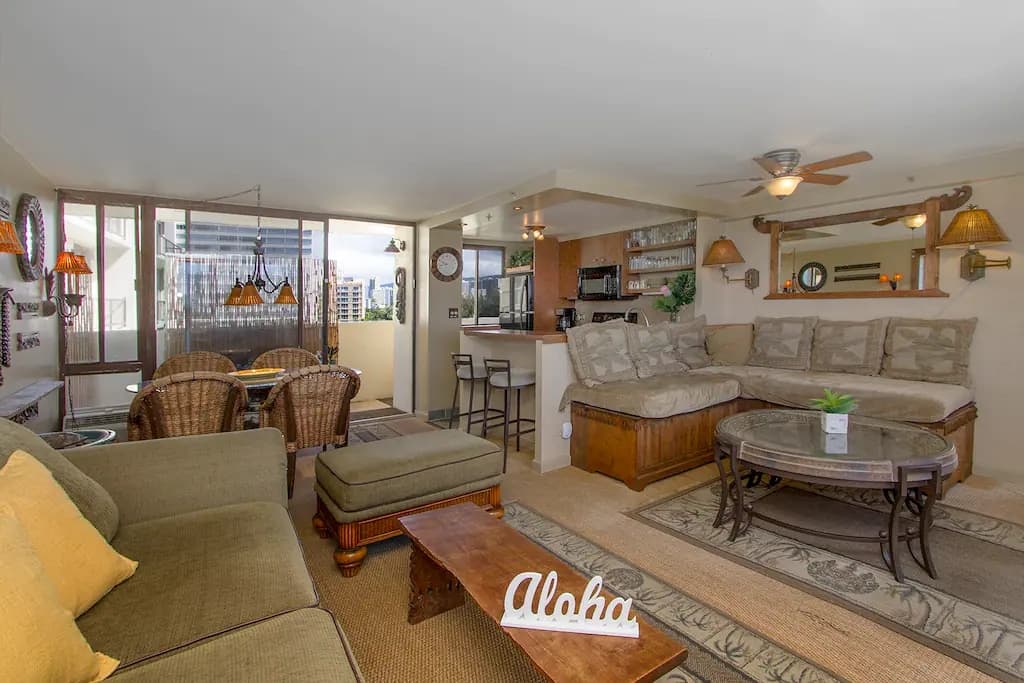 Hotel in Honolulu · ★4.6 · 2 bedrooms · 2 beds · 1 private bath - Photo 1