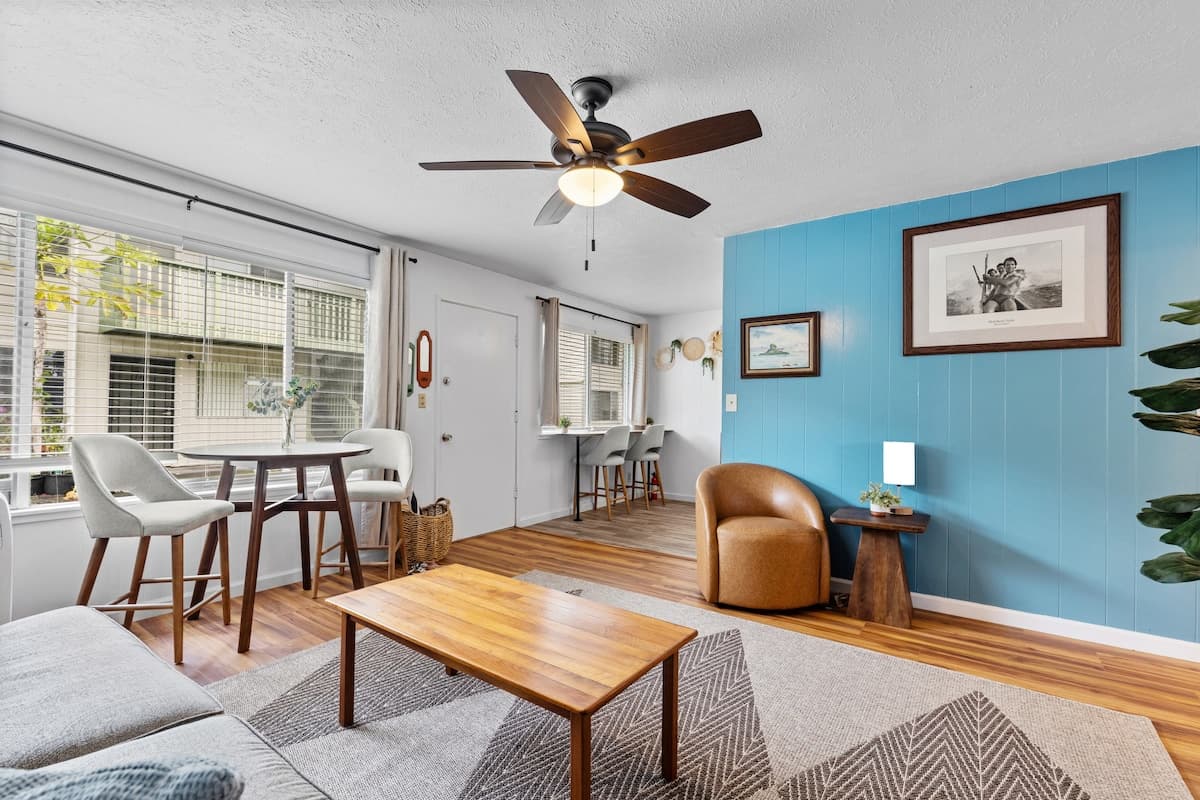 Condo in Hilo · ★4.81 · 2 bedrooms · 3 beds · 1 private bath - Photo 5
