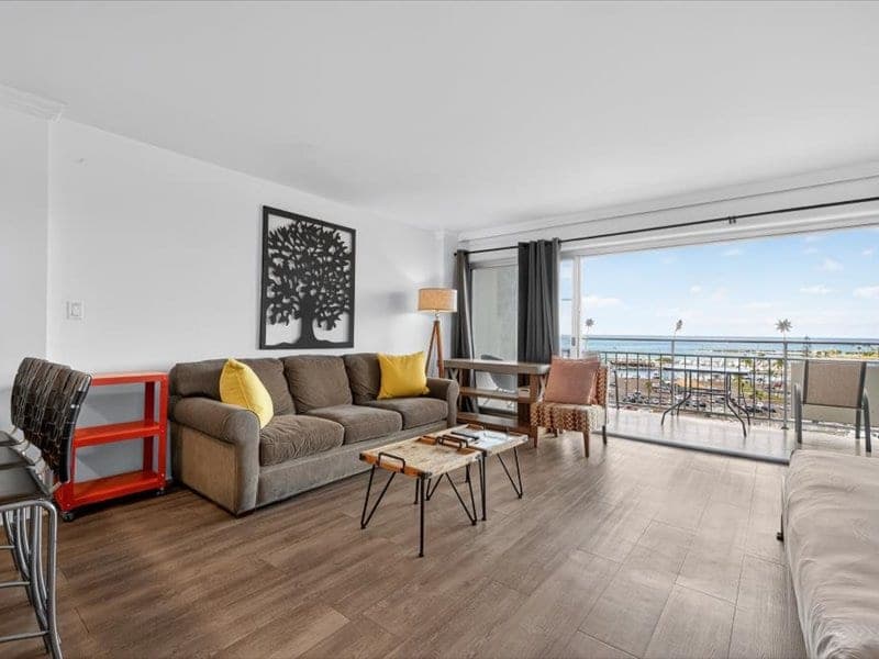 Hotel in Honolulu · ★4.82 · 1 bedroom · 2 beds · 1 private bath - Photo 4