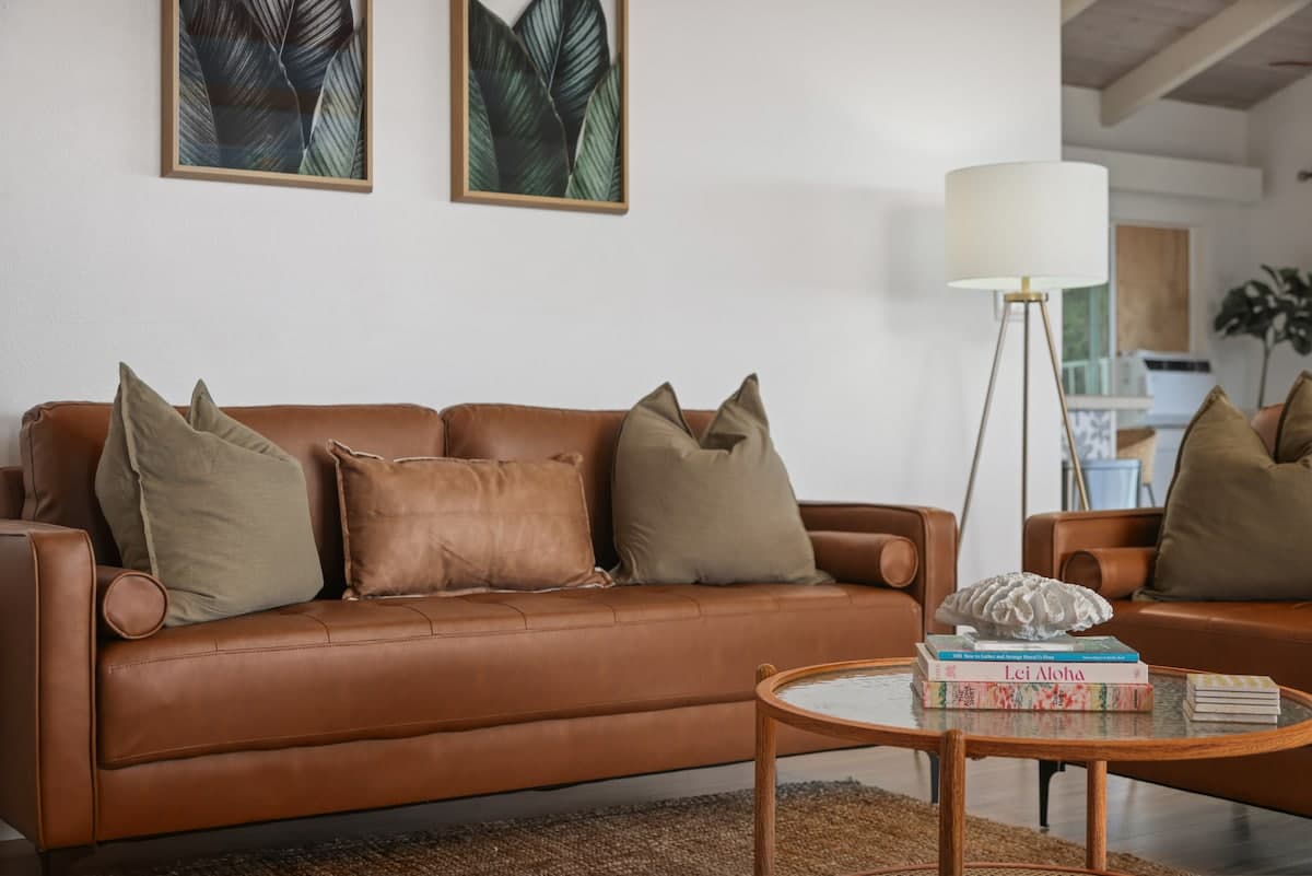 Home in Kailua-Kona · ★4.98 · 3 bedrooms · 4 beds · 2 baths - Photo 3