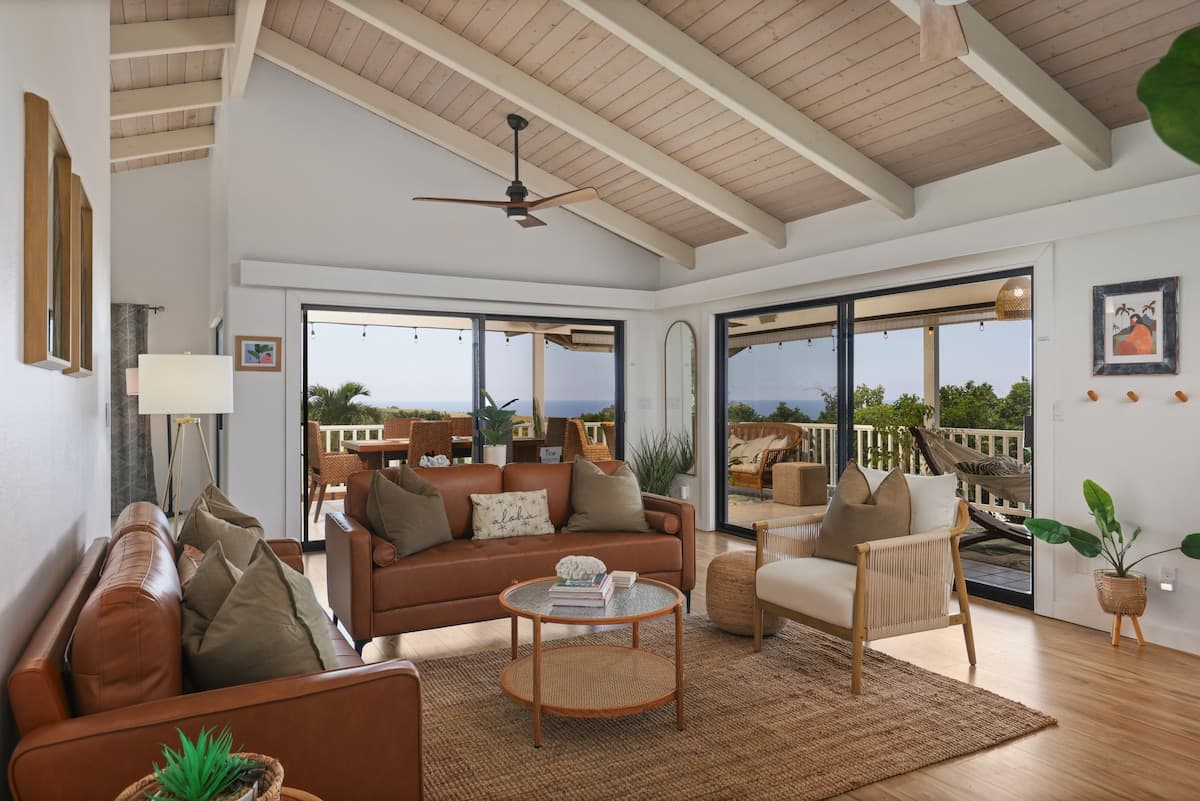 Home in Kailua-Kona · ★4.98 · 3 bedrooms · 4 beds · 2 baths - Photo 1