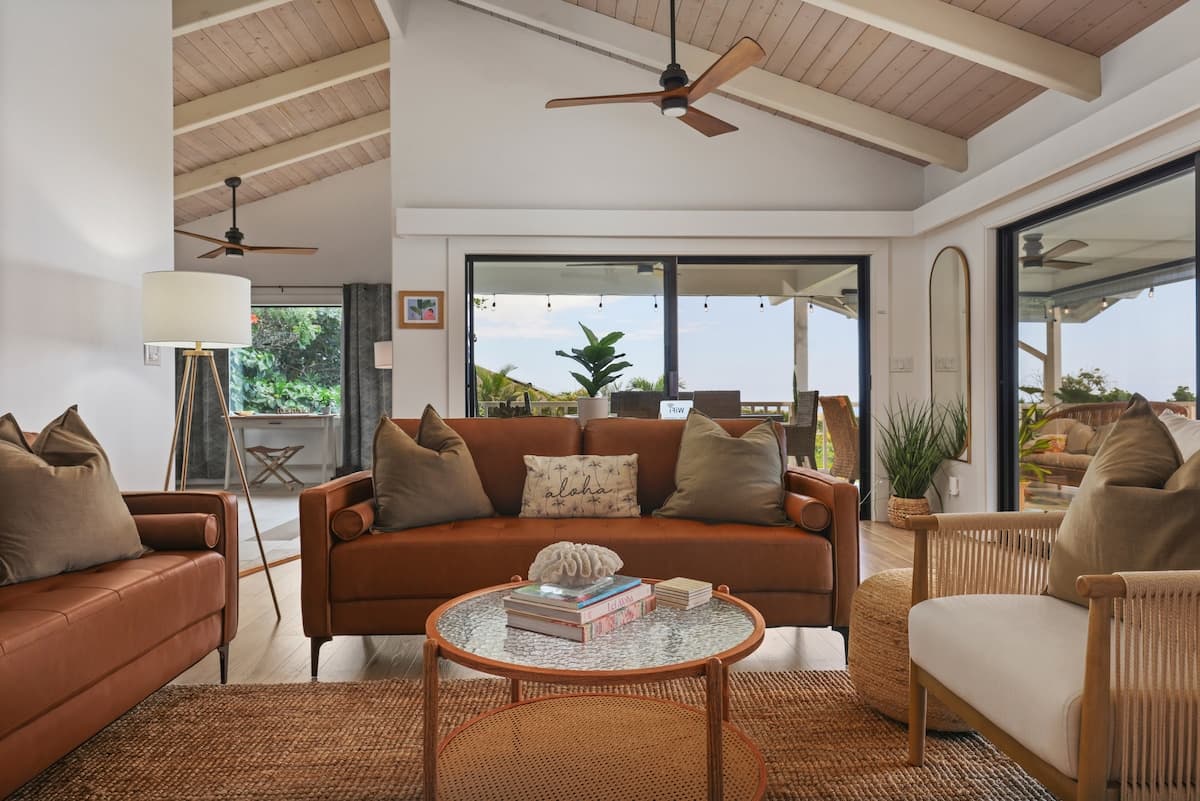 Home in Kailua-Kona · ★4.98 · 3 bedrooms · 4 beds · 2 baths - Photo 4
