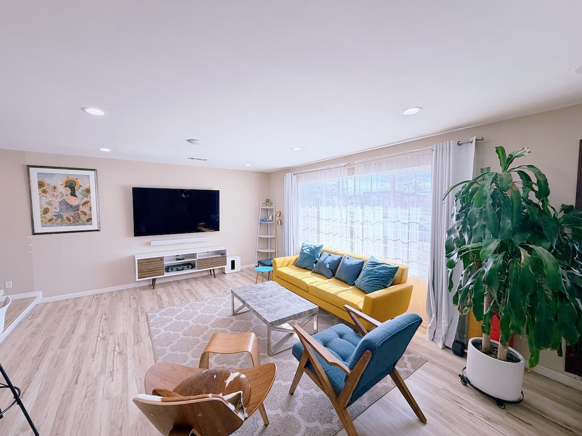 4BR Mountain-View Home Near Great Mall & Tech Hubs - Photo 3