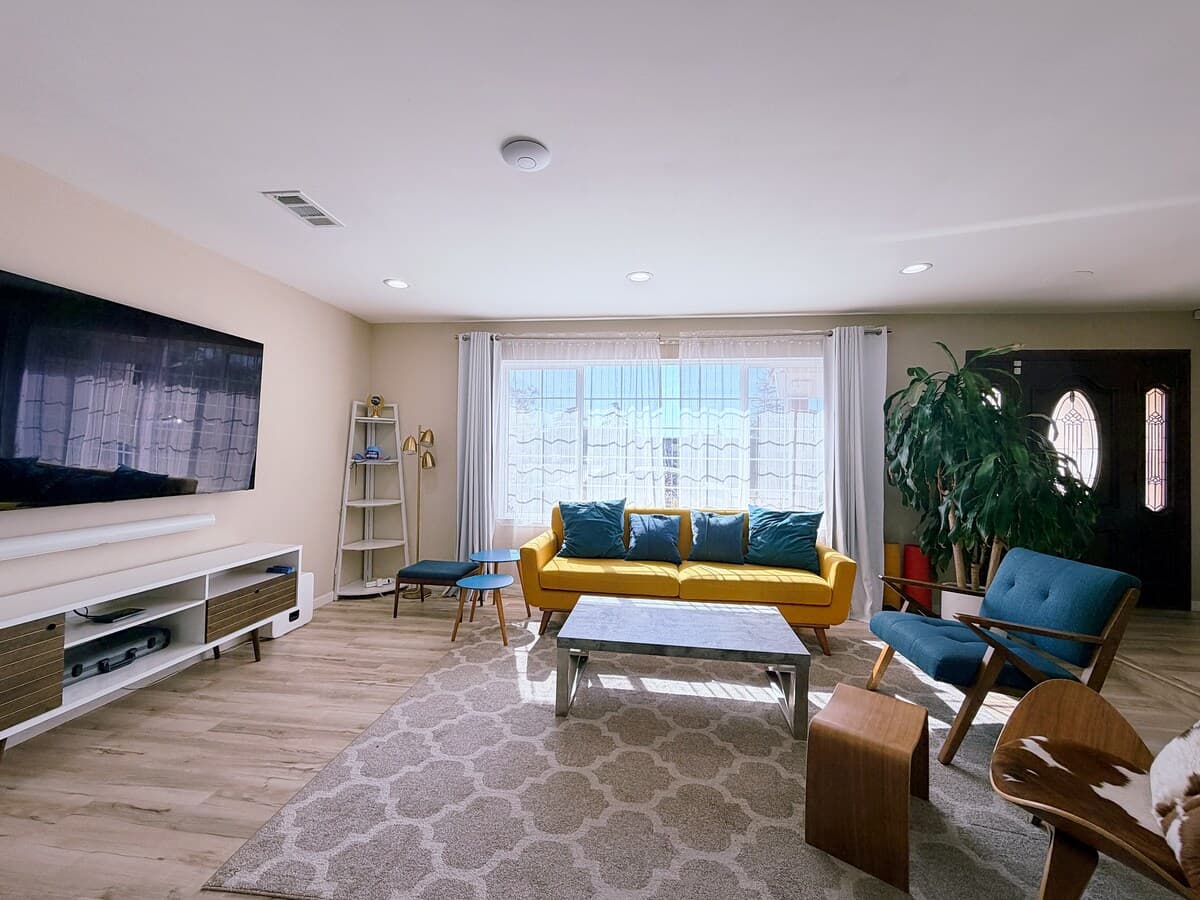 4BR Mountain-View Home Near Great Mall & Tech Hubs - Photo 2