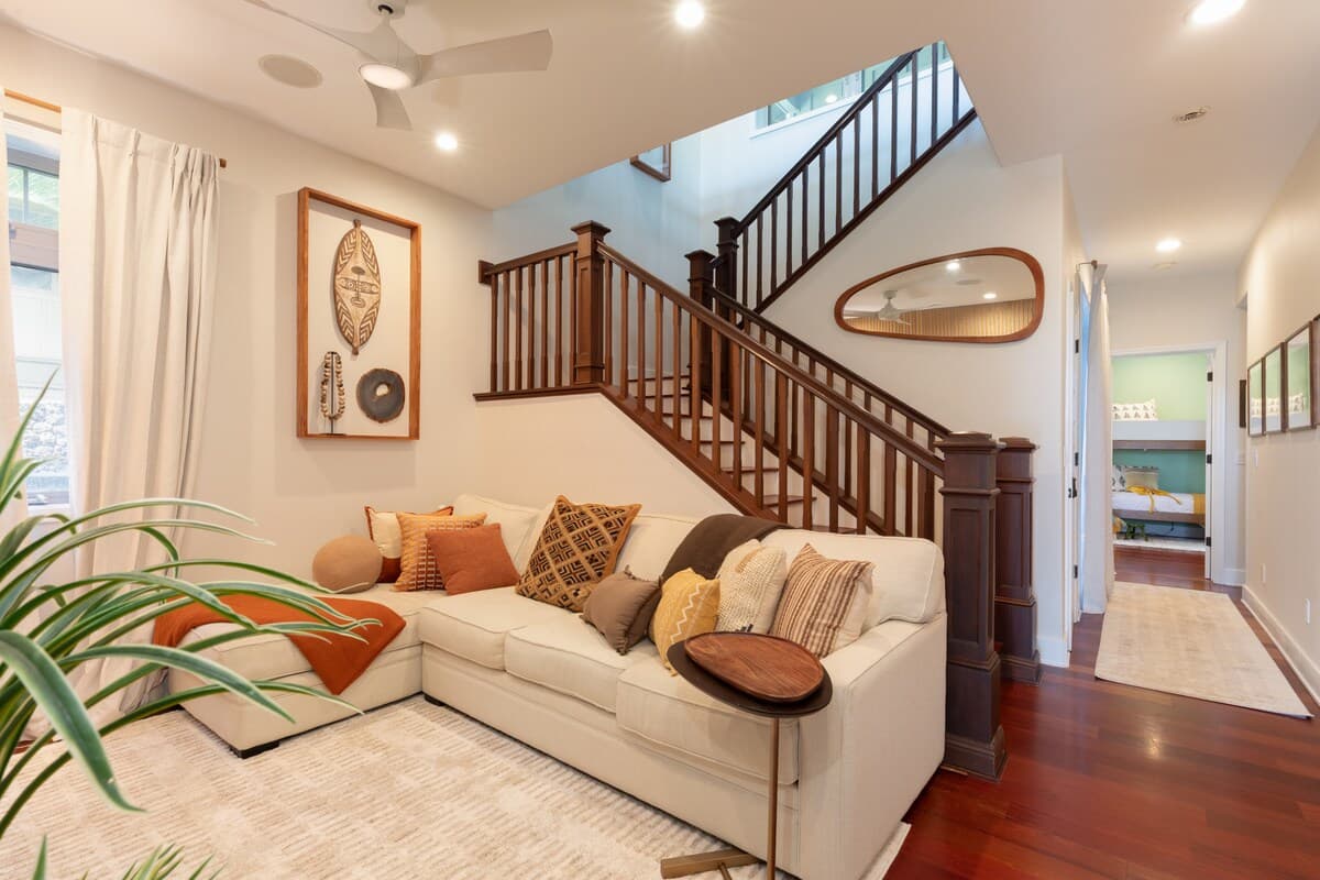 Home in Waimea · ★5.0 · 4 bedrooms · 8 beds · 3 private baths - Photo 4