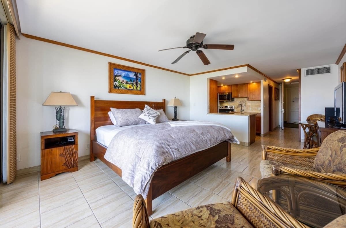 Lahaina Shores Maui Dream Beachfront Ocean Views - Photo 3