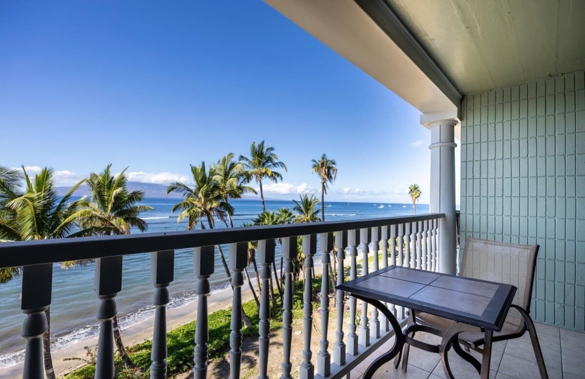 Lahaina Shores Maui Dream Beachfront Ocean Views - Photo 2