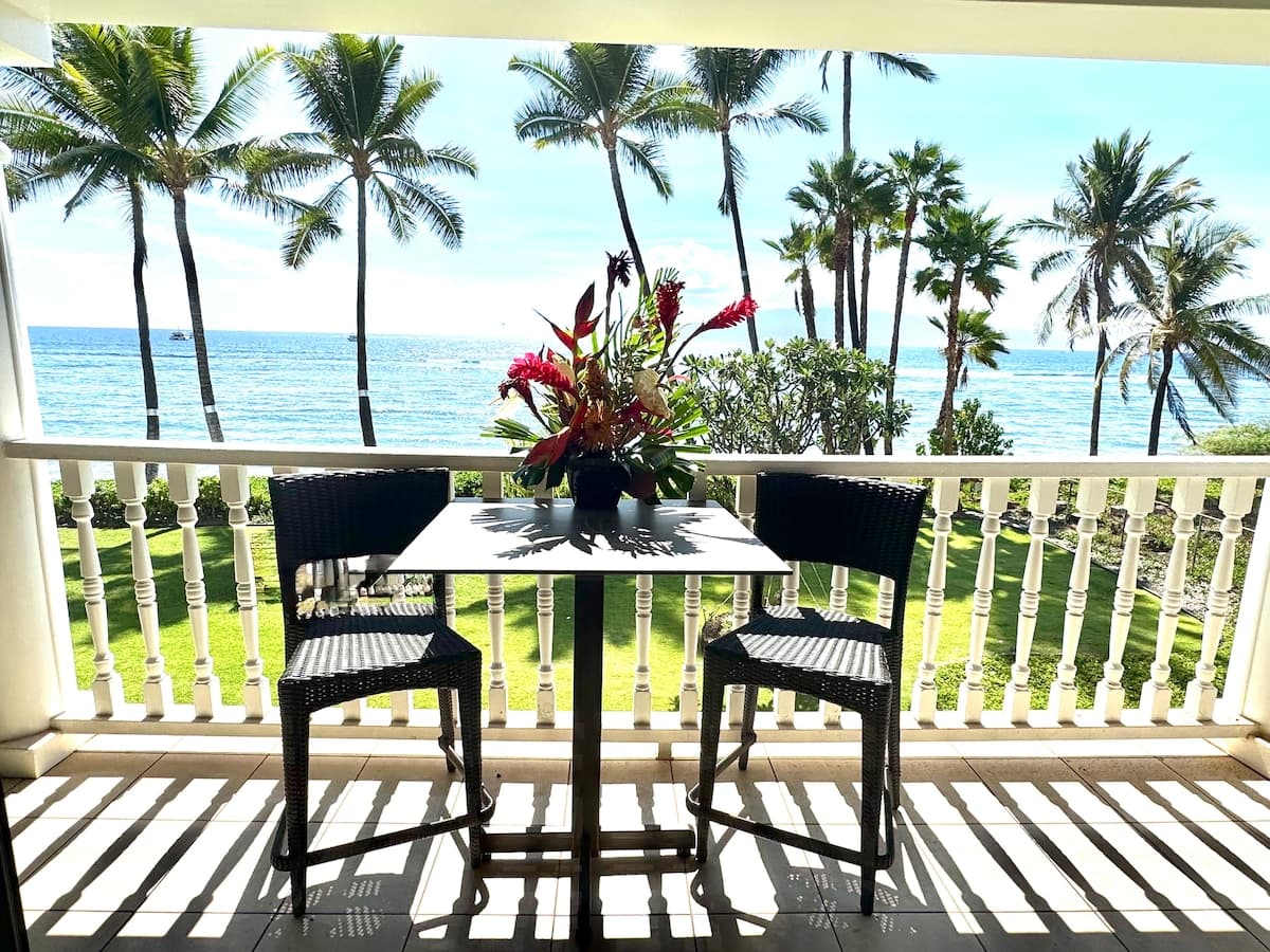 Lahaina Shores Beachfront OceanView TropicalEscape - Photo 1