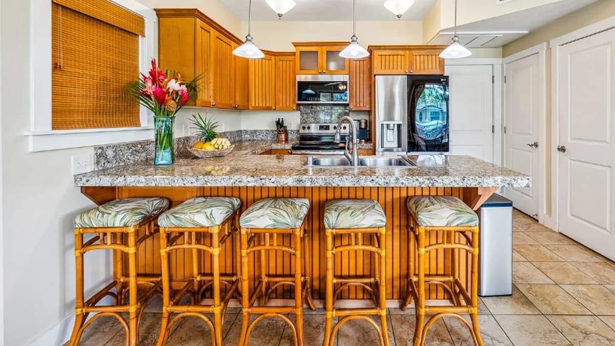 Home in Princeville · ★5.0 · 2 bedrooms · 4 beds · 2 baths - Photo 4