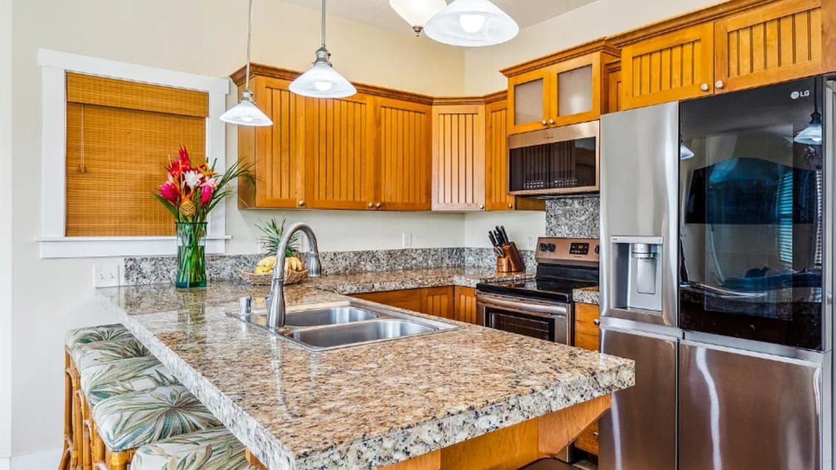Home in Princeville · ★5.0 · 2 bedrooms · 4 beds · 2 baths - Photo 5