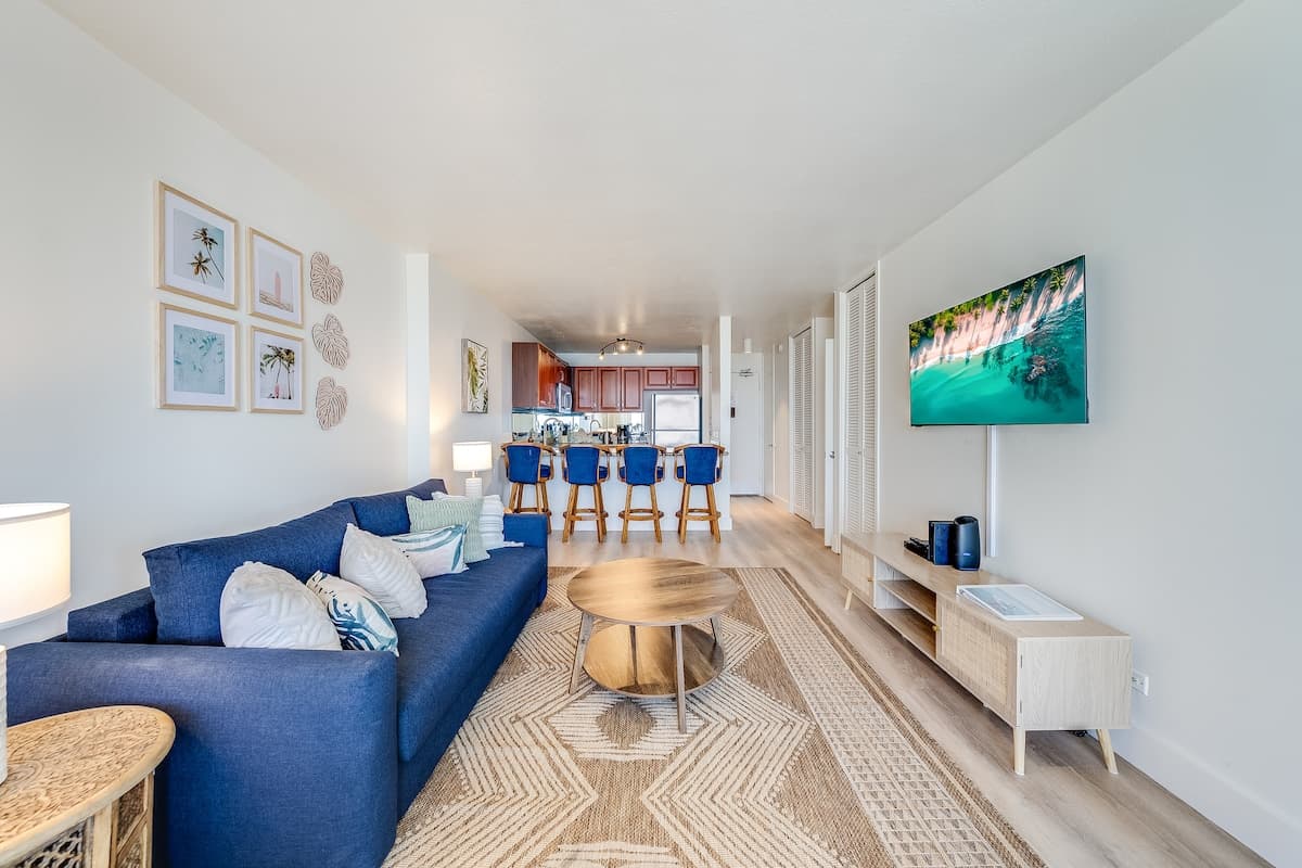 1886 Ilikai Marina 1BR - Top-Floor- Free Fireworks - Photo 3