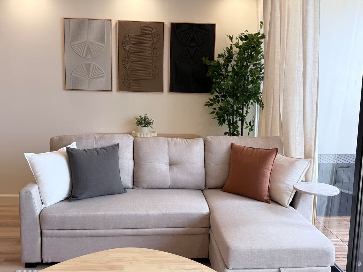 Wake Up to Ocean Views! 2queen Apt w/ Free Parking - Photo 4