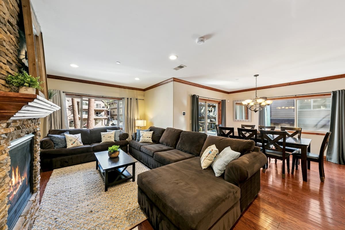 Arcade & Shuffleboard Townhome, Walk to Gondola - Photo 1