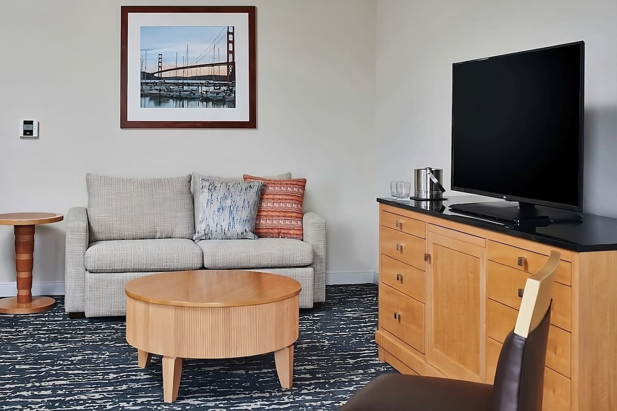 Berkeley Marina Views, 2 Hotel Rooms, Pool - Photo 3