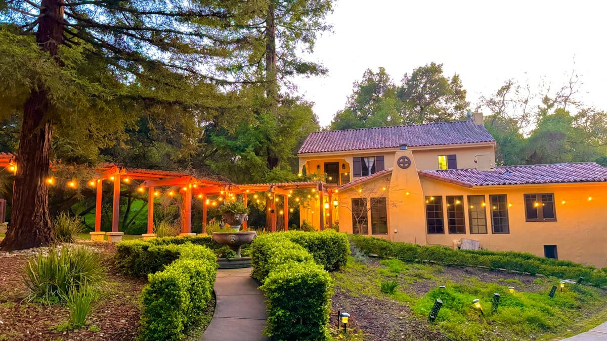 Spanish Villa Estate with Pool & Hot Tub - Photo 5