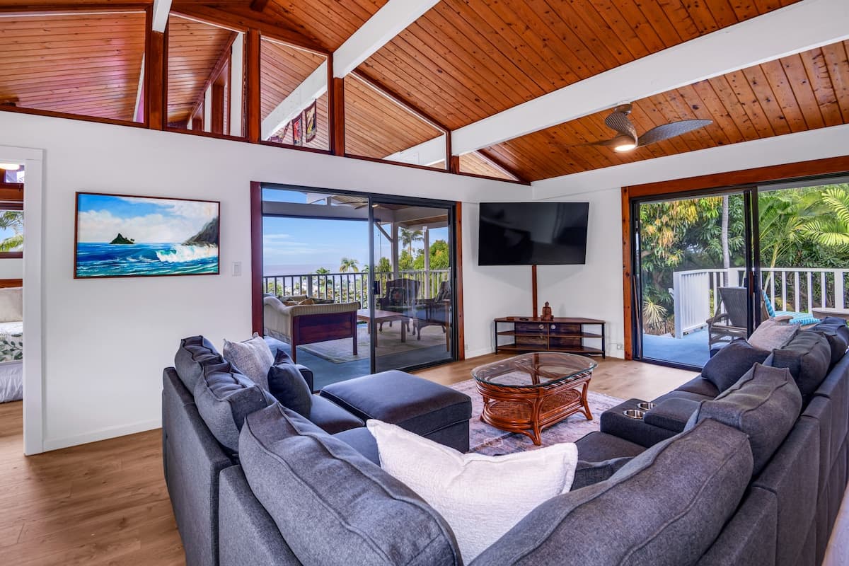 Home in Kailua-Kona · ★4.73 · 4 bedrooms · 4 beds · 2 baths - Photo 4