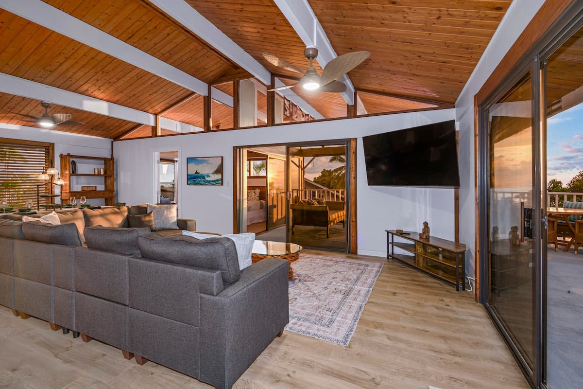 Home in Kailua-Kona · ★4.73 · 4 bedrooms · 4 beds · 2 baths - Photo 3