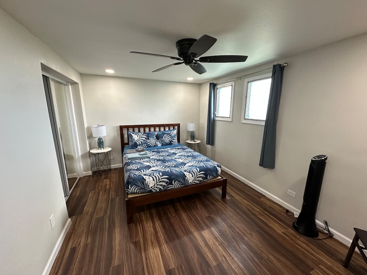 Home in Hilo · ★4.94 · 4 bedrooms · 6 beds · 3 private baths - Photo 3