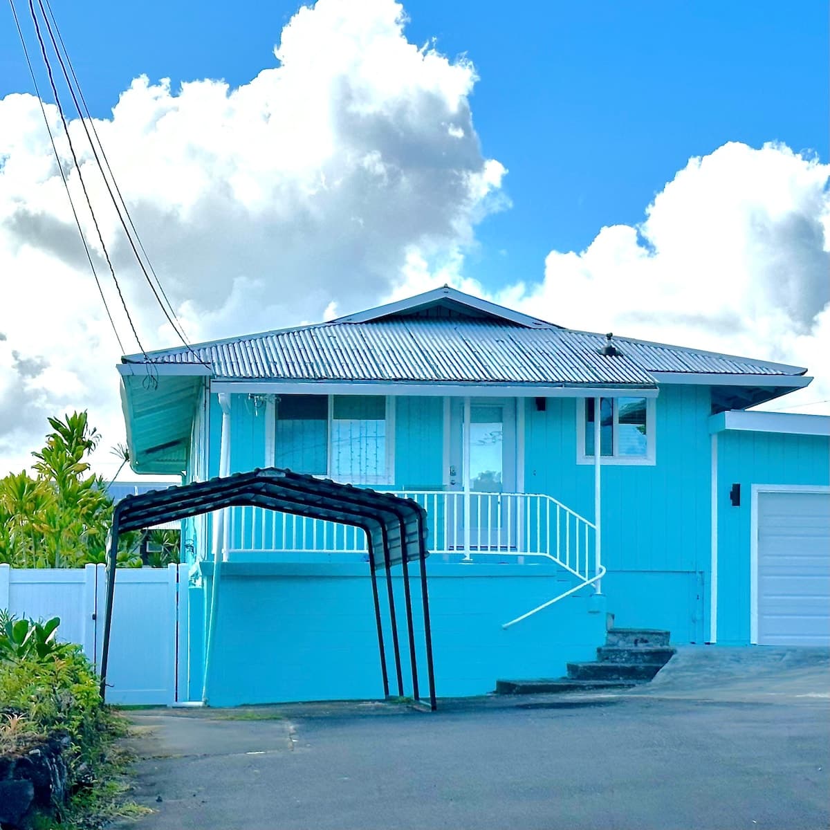 Home in Hilo · ★4.94 · 4 bedrooms · 6 beds · 3 private baths - Photo 1