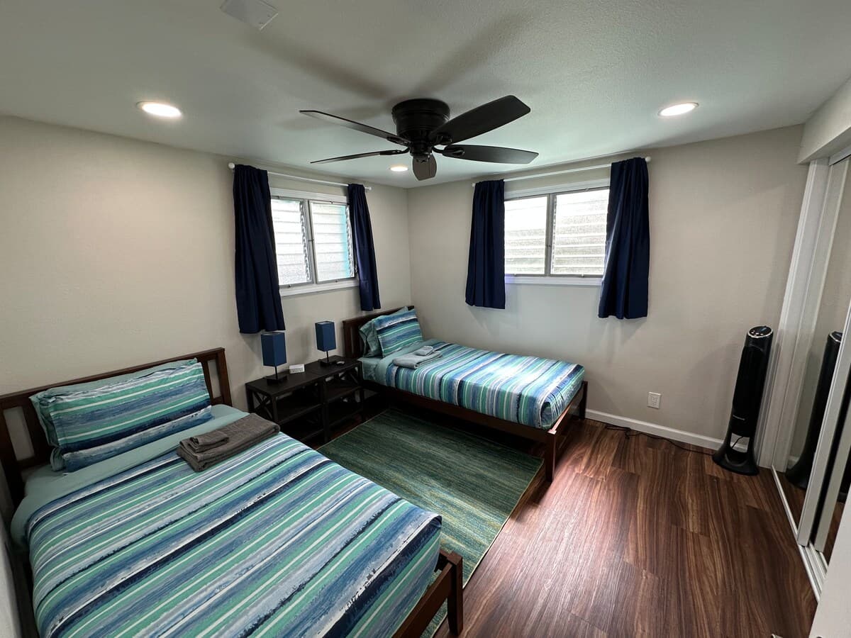 Home in Hilo · ★4.94 · 4 bedrooms · 6 beds · 3 private baths - Photo 5