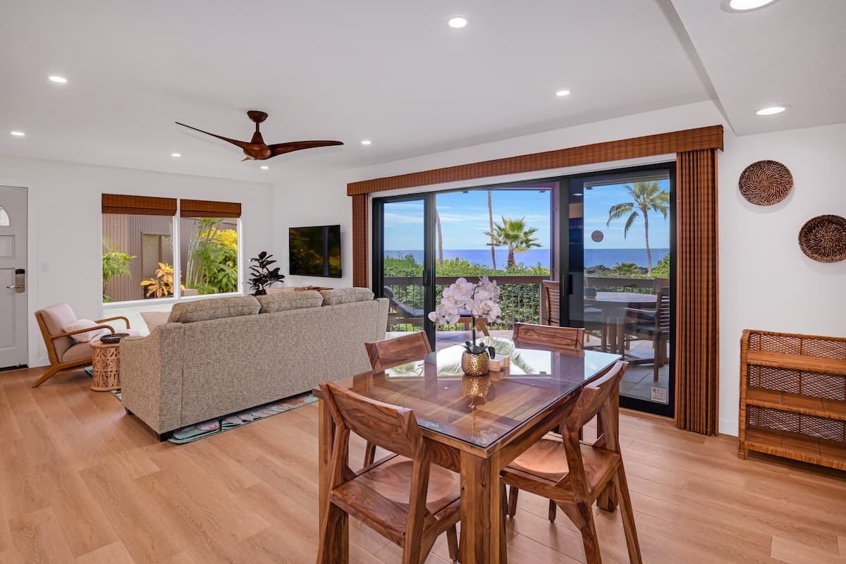Condo in Kahaluu-Keauhou · ★4.95 · 1 bedroom · 2 beds · 2 baths - Photo 1