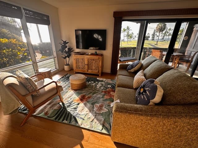 Condo in Kahaluu-Keauhou · ★4.95 · 1 bedroom · 2 beds · 2 baths - Photo 2
