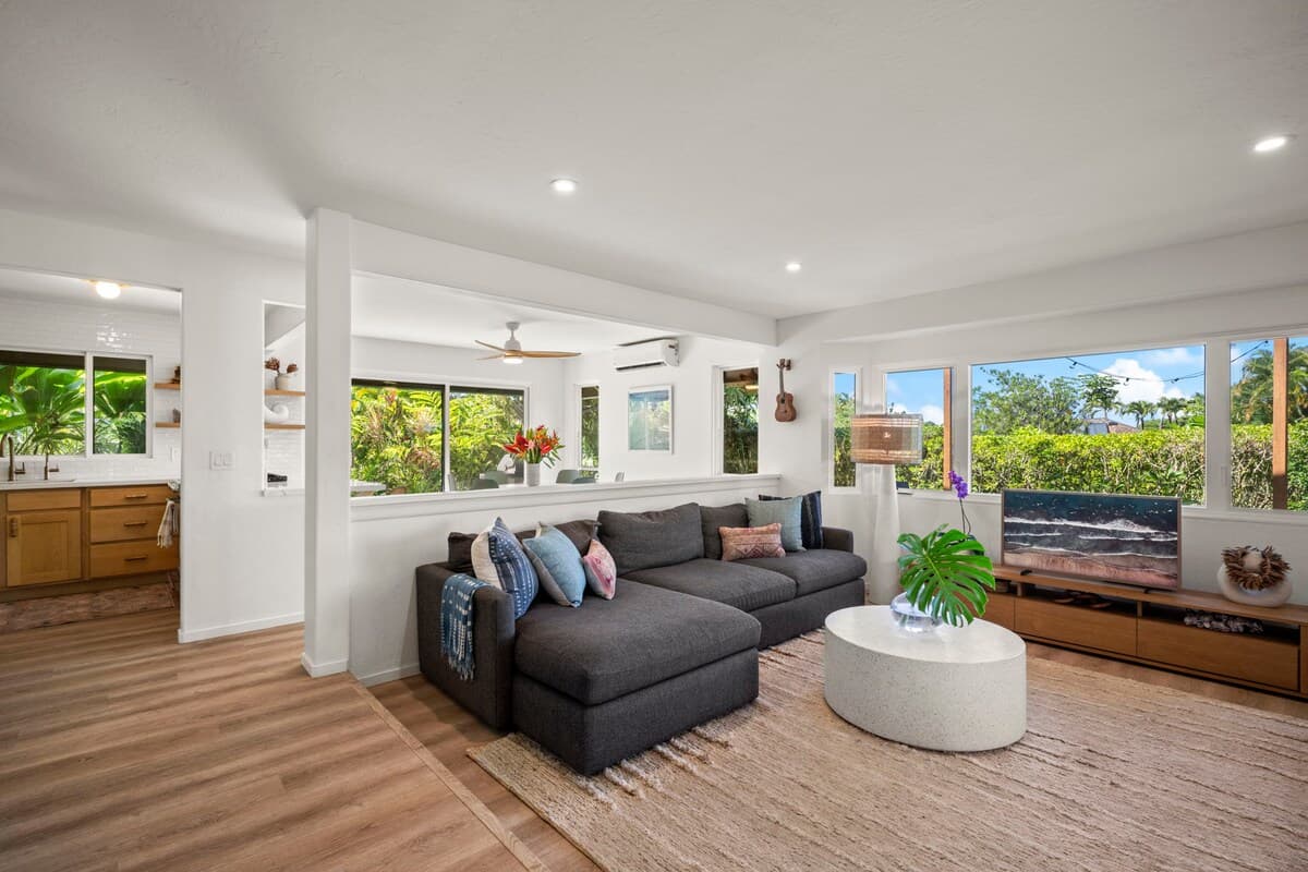 Home in Princeville · ★5.0 · 3 bedrooms · 4 beds · 2 private baths - Photo 2