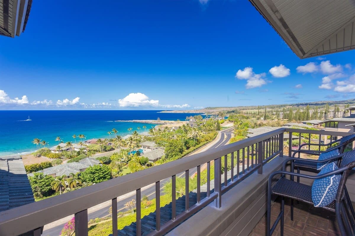 Villa in Lahaina · ★5.0 · 1 bedroom · 2 beds · 2 baths - Photo 3