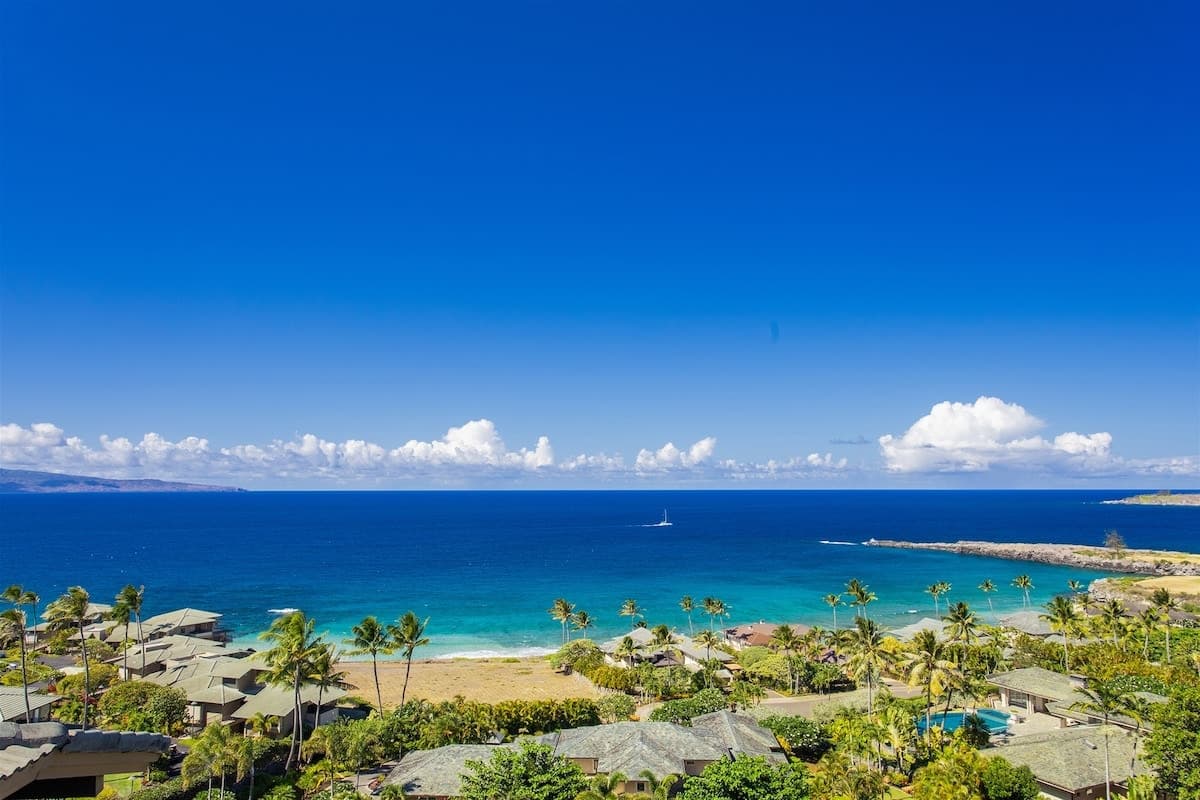 Villa in Lahaina · ★5.0 · 1 bedroom · 2 beds · 2 baths - Photo 1