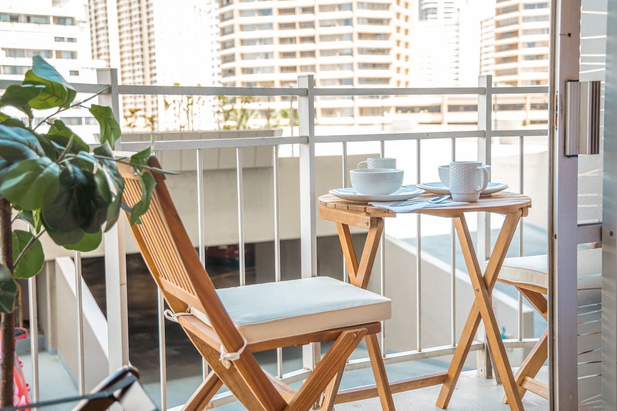 Condo in Honolulu · ★4.86 · 1 bedroom · 2 beds · 1 private bath - Photo 4